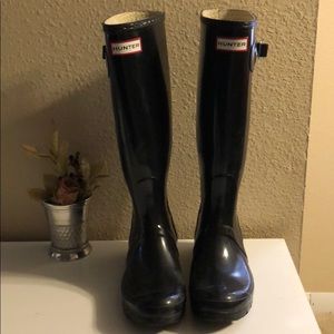 Hunter Boots Black Gloss Shiny Size 8. Rain Boot